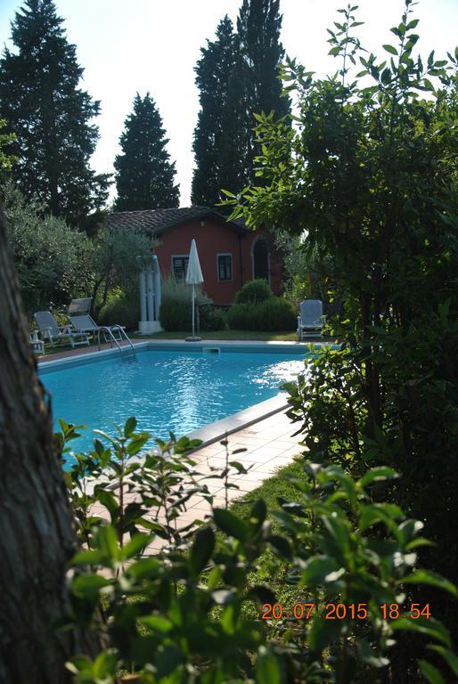 Casa Montecuccoli Монтелупо Фиорентино Стая снимка